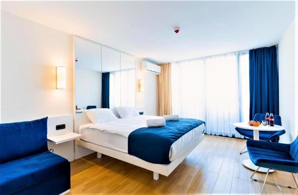 Best House Orbi City Aparthotel Batoemi Buitenkant foto